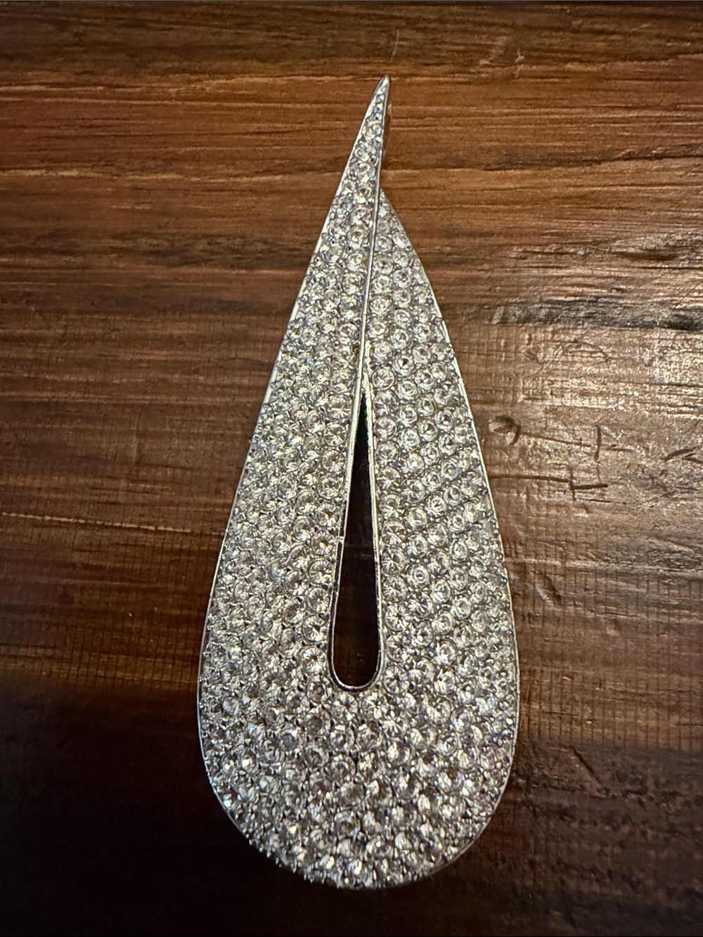 Lia Sophia rare Crystal Pavé Teardrop Hair Clip - Silver